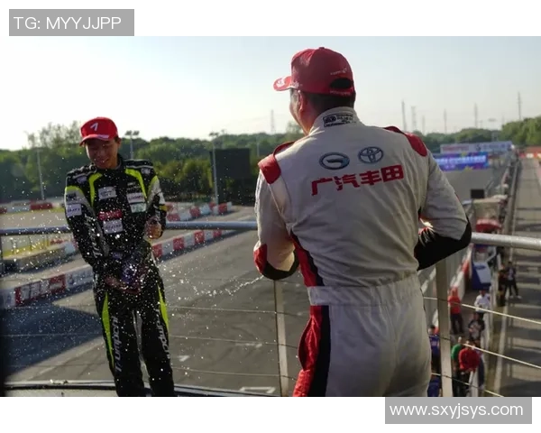 杭州足球队在洲际杯积分榜上以90分稳居第一名展现强劲实力